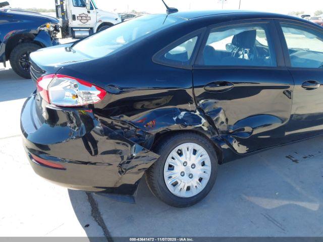 Ford Fiesta S Image 12