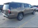 GMC Yukon Denali Image 4