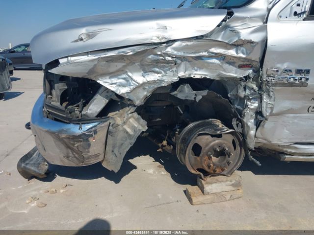 Ram 3500 Tradesman Image 16