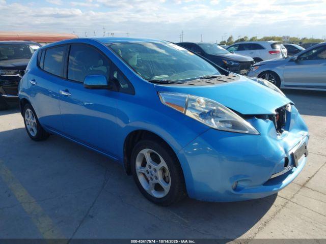  Salvage Nissan LEAF
