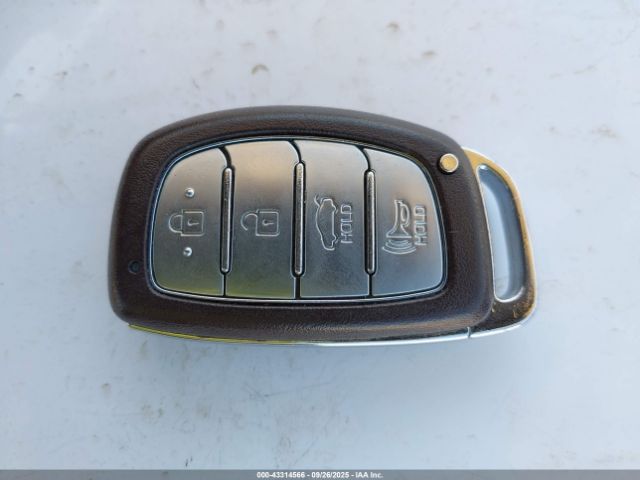 Hyundai ELANTRA Value Edition Image 10