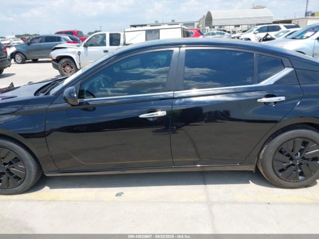 Nissan Altima S Fwd Image 11