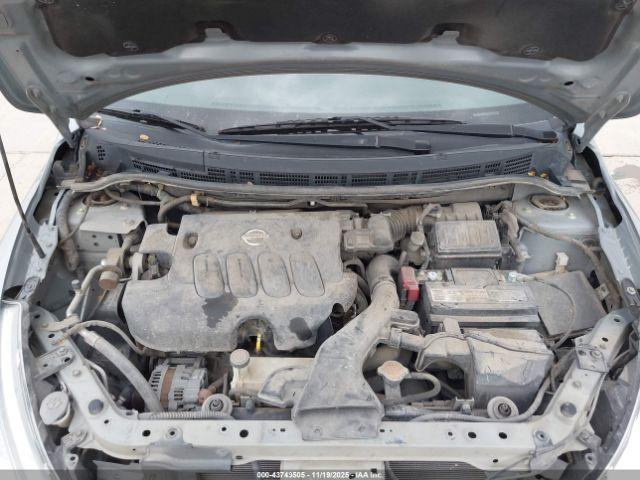 Nissan Versa 1.8s Image 18