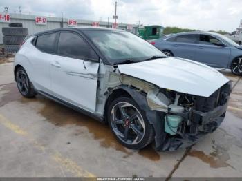  Salvage Hyundai VELOSTER