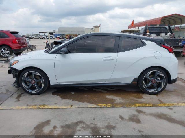 Hyundai VELOSTER Turbo Ultimate Image 17
