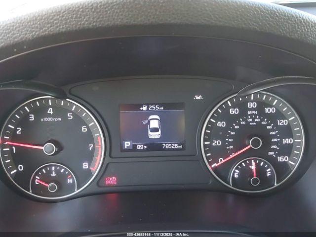 Kia Optima S Image 18