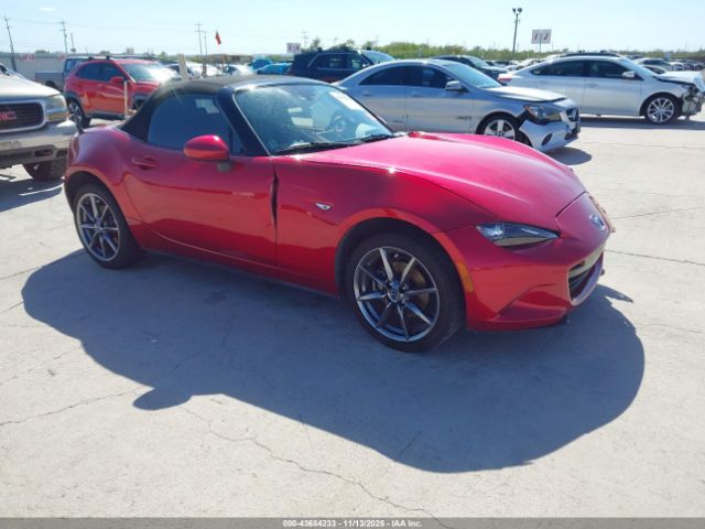 Mazda MX-5 Miata Grand Touring Image 1