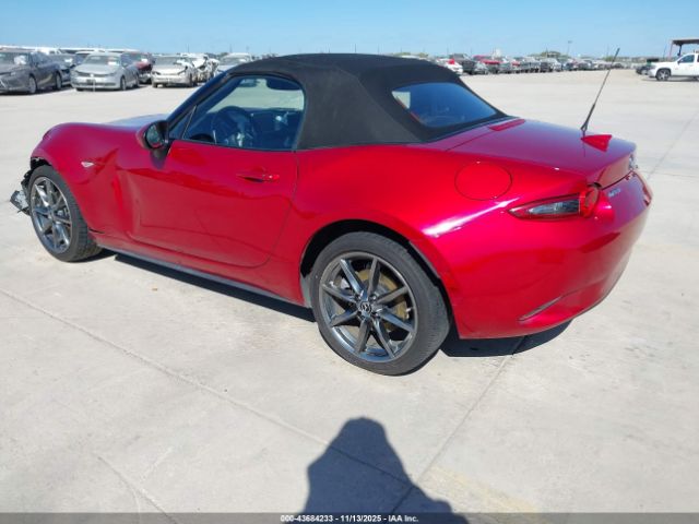 Mazda MX-5 Miata Grand Touring Image 4