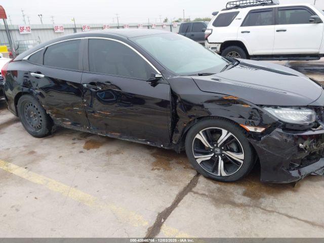 Honda Civic Touring Image 5