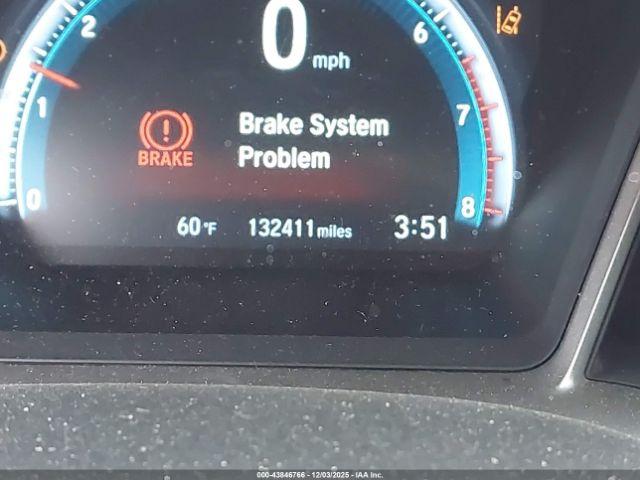 Honda Civic Touring Image 15