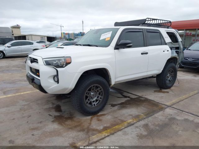 Toyota 4Runner Venture Special Edition Image 4
