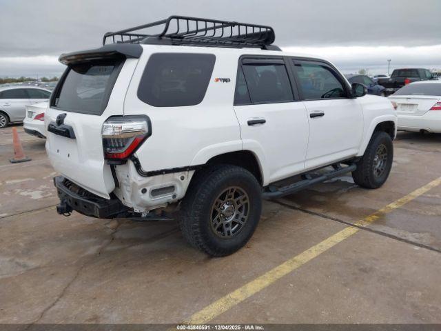 Toyota 4Runner Venture Special Edition Image 5