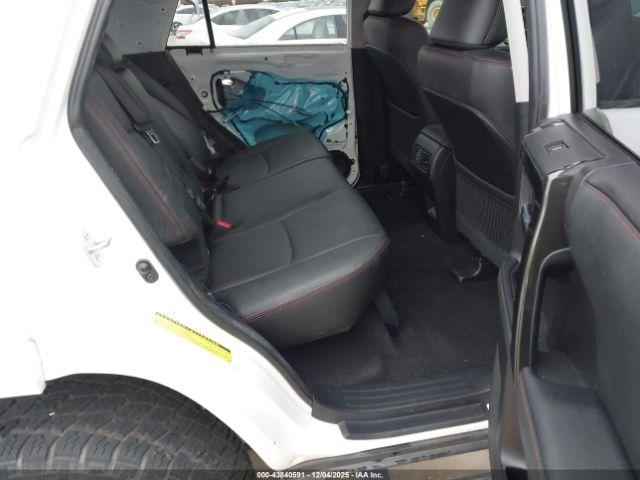 Toyota 4Runner Venture Special Edition Image 8