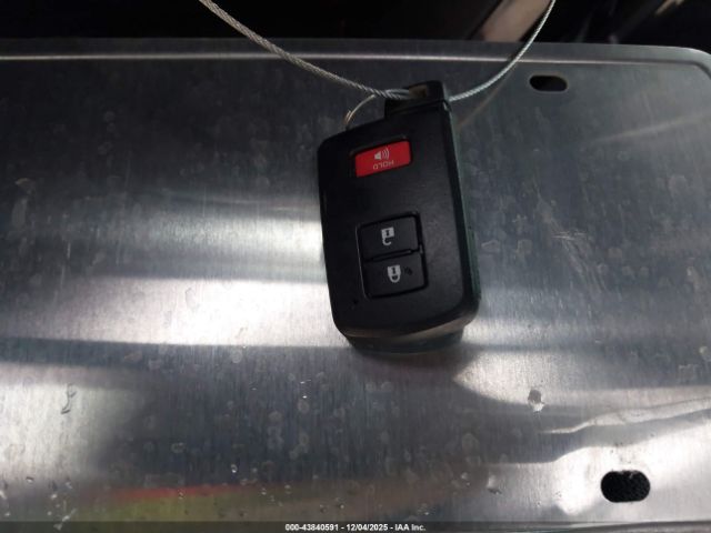 Toyota 4Runner Venture Special Edition Image 10