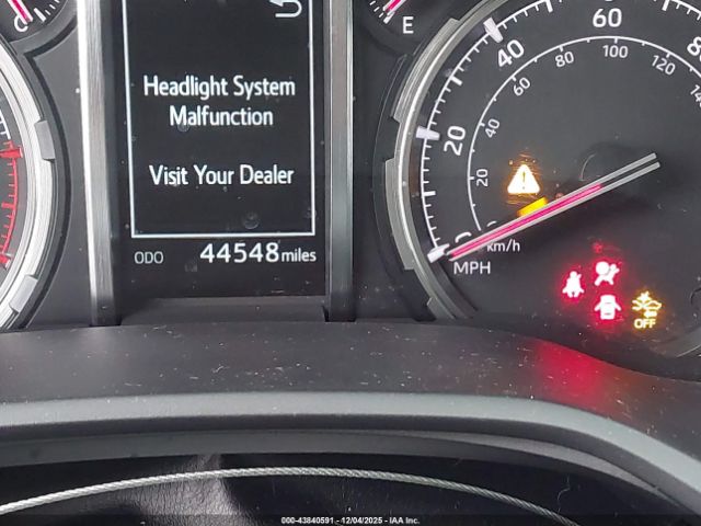 Toyota 4Runner Venture Special Edition Image 18