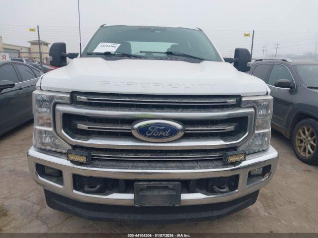 Ford F-250 Xl Image 14