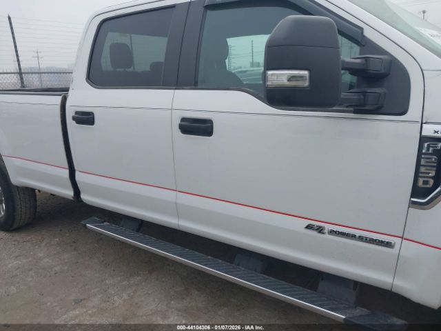 Ford F-250 Xl Image 11