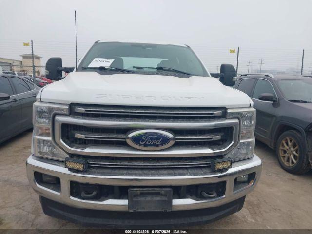 Ford F-250 Xl Image 18