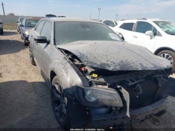 Salvage Chrysler 300