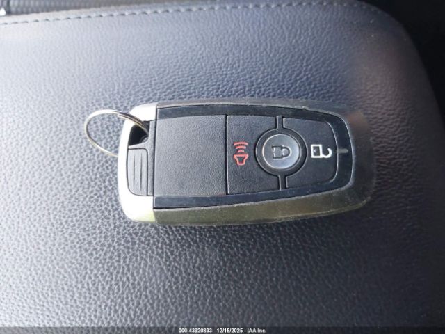 Ford Explorer Xlt Image 10