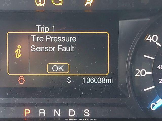 Ford Explorer Xlt Image 15