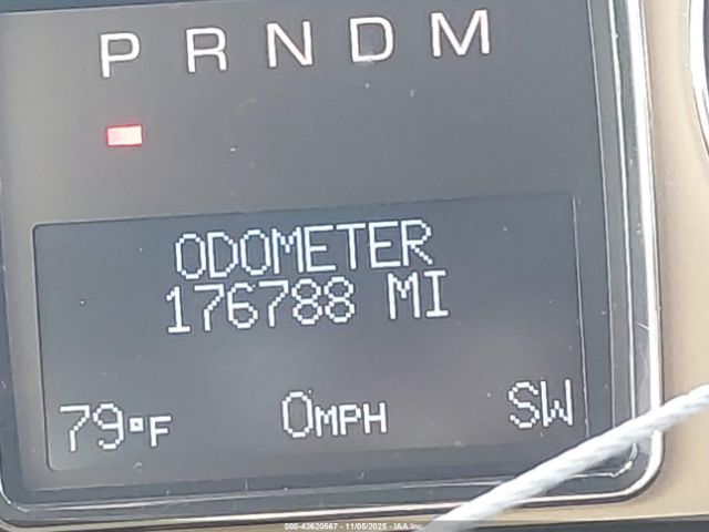 Cadillac Escalade Platinum Edition Image 17