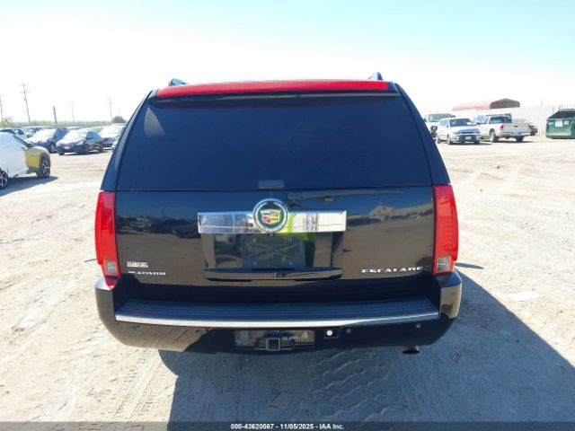 Cadillac Escalade Platinum Edition Image 15