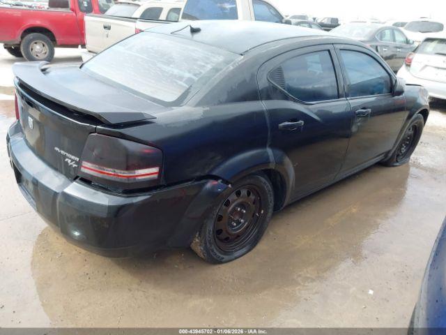 Dodge Avenger Image 11