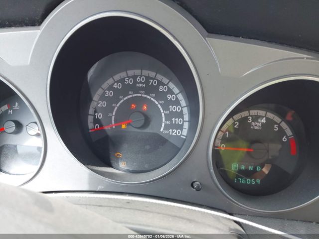 Dodge Avenger Image 2