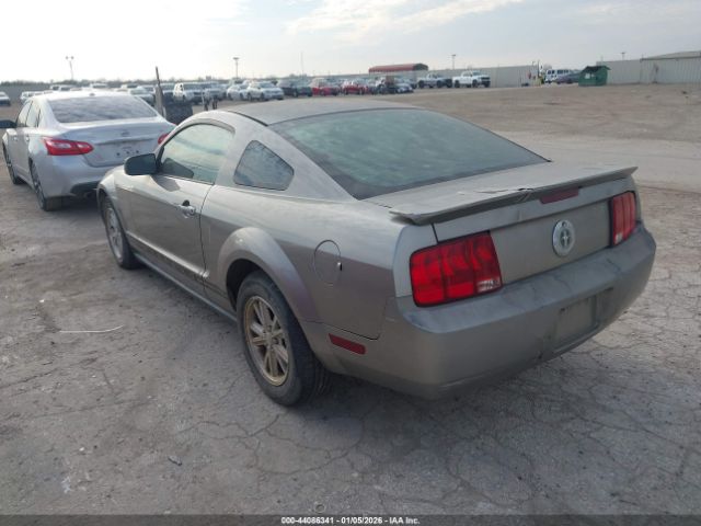 Ford Mustang Image 5