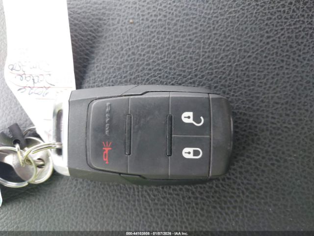 Ram 2500 Tradesman  4x4 8' Box Image 10