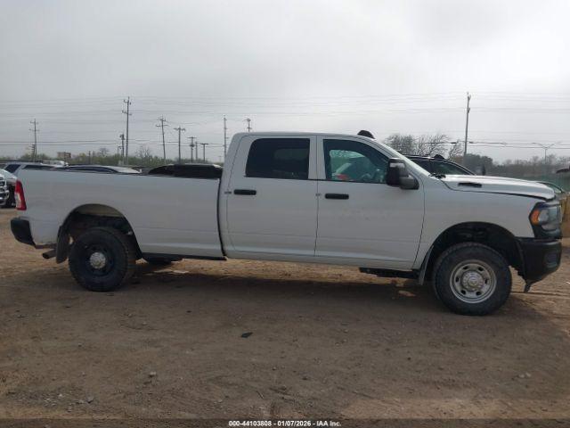 Ram 2500 Tradesman  4x4 8' Box Image 12