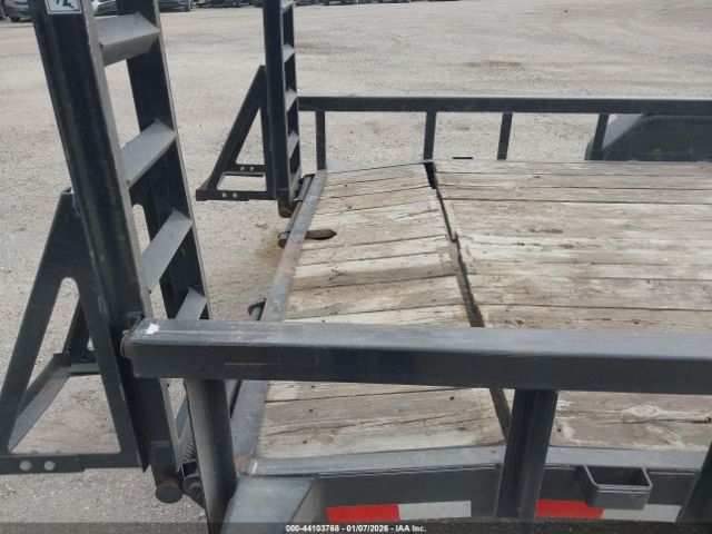 Lamar Flatbed Image 12