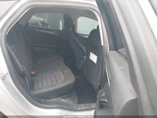 Ford Fusion Se Image 10