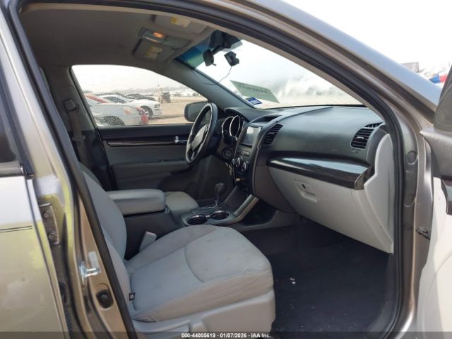 Kia Sorento Lx Image 8