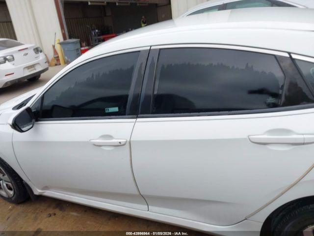 Honda Civic Lx Image 13