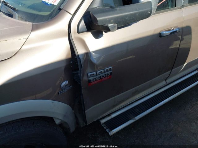 Dodge Ram 3500 Laramie Image 18