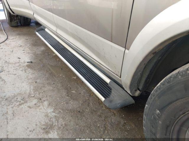 Dodge Ram 3500 Laramie Image 19