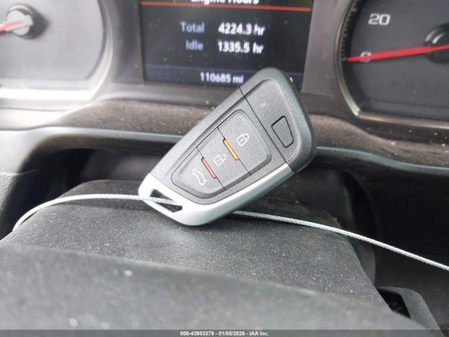 Chevrolet Silverado 1500 4wd  Short Bed Lt Image 9