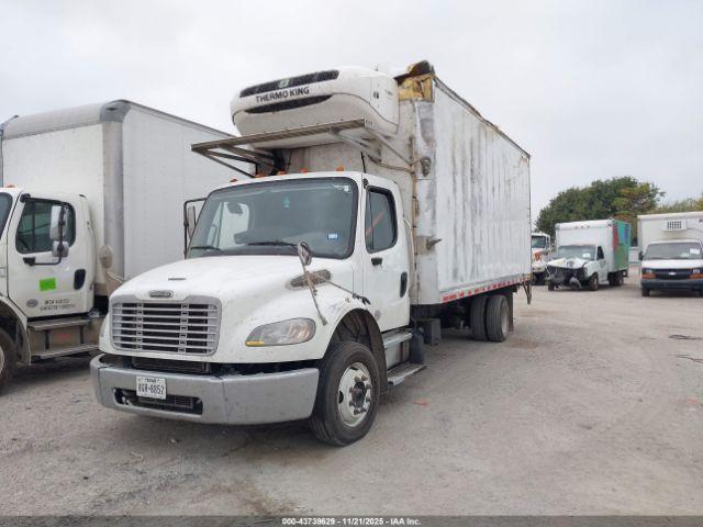 Freightliner M2 106 Image 9