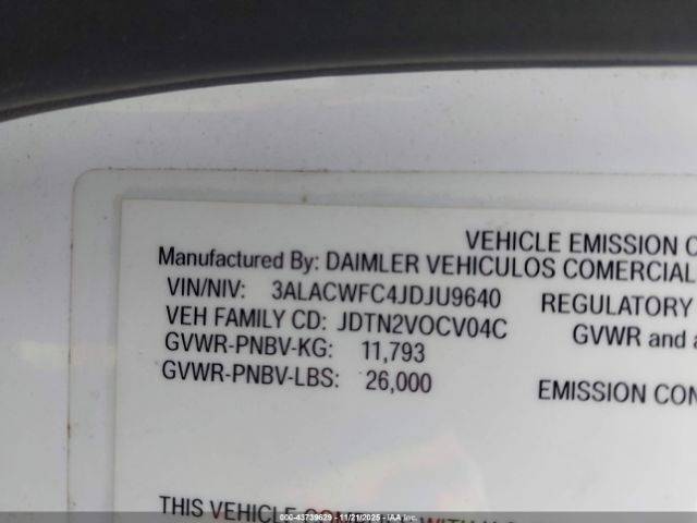 Freightliner M2 106 Image 2