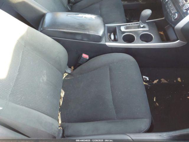 Nissan Altima 2.5 S Image 7