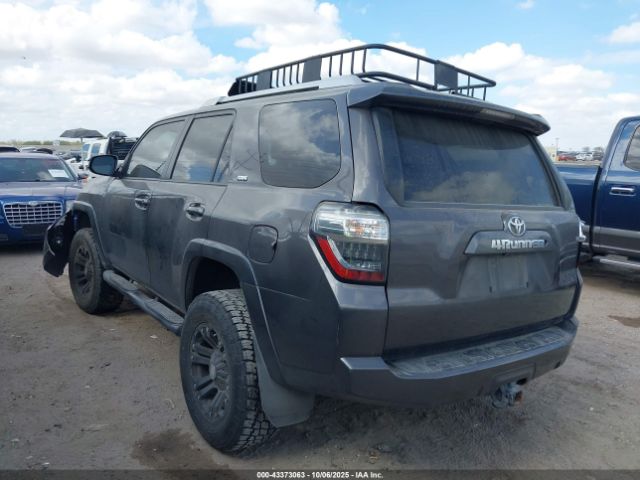 Toyota 4Runner Sr5 Image 4