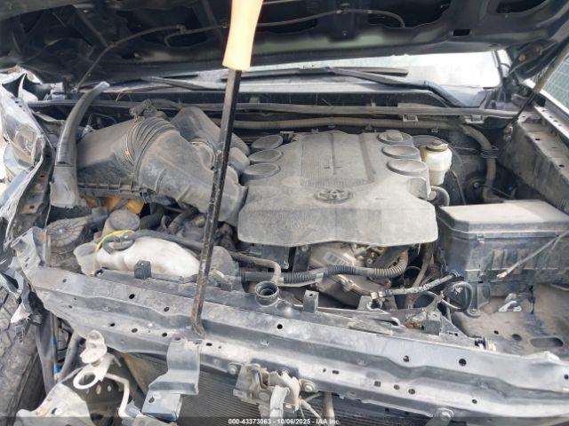 Toyota 4Runner Sr5 Image 9
