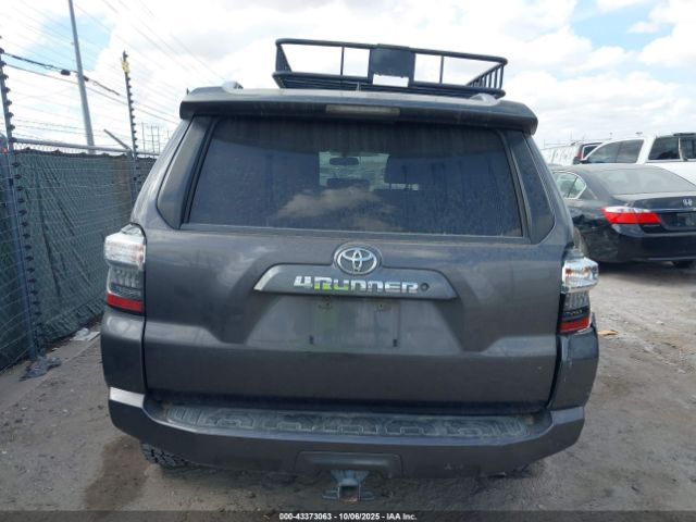 Toyota 4Runner Sr5 Image 16