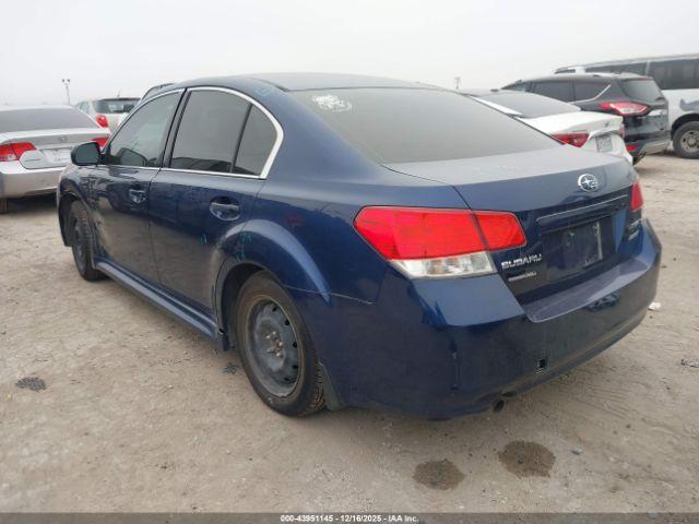 Subaru Legacy 2.5i Image 4