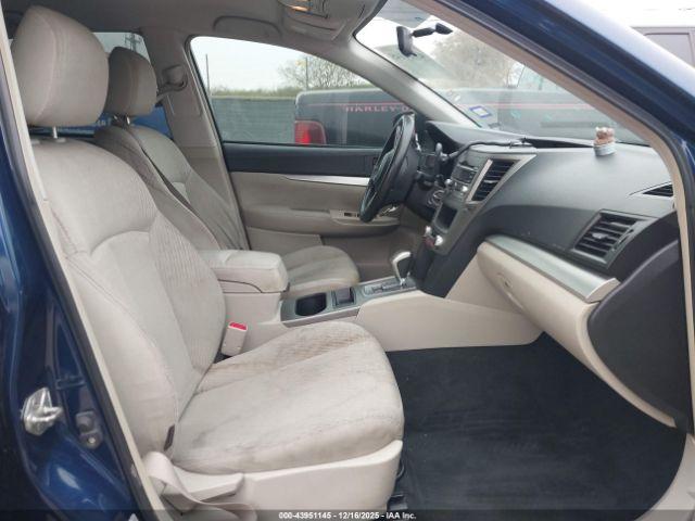 Subaru Legacy 2.5i Image 6