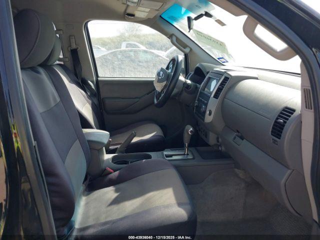 Nissan Frontier Sv Image 2