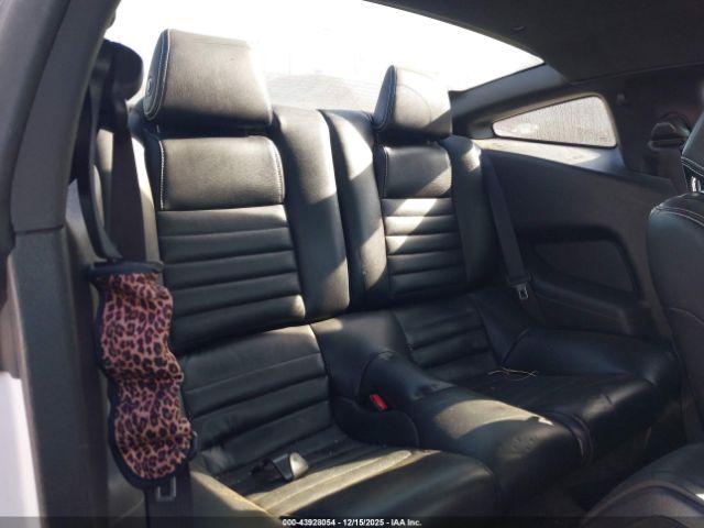 Ford Mustang V6 Image 12