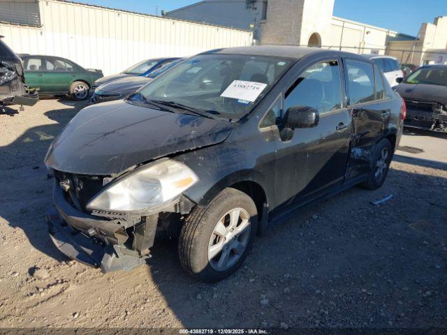 Nissan Versa 1.8s Image 15